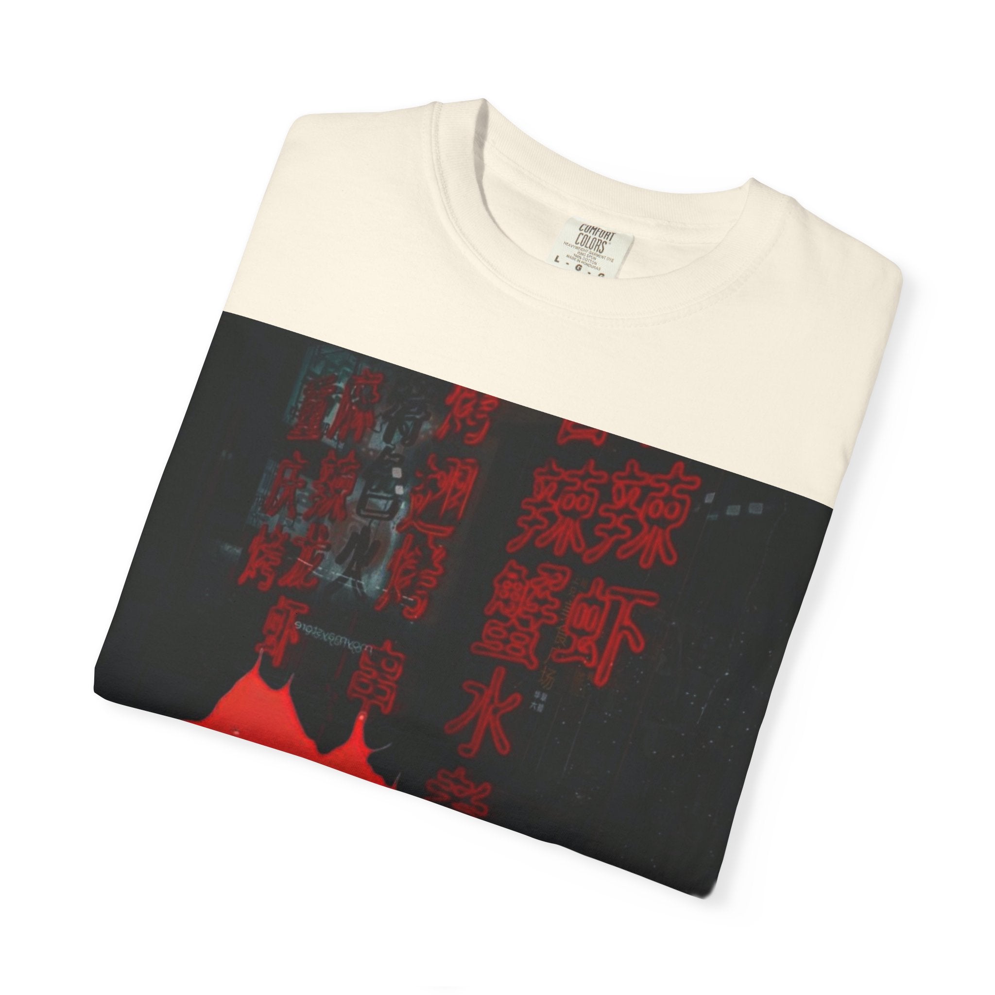 Horror Portrait Tee — Dripping Red Face with Japanese Script Graphic