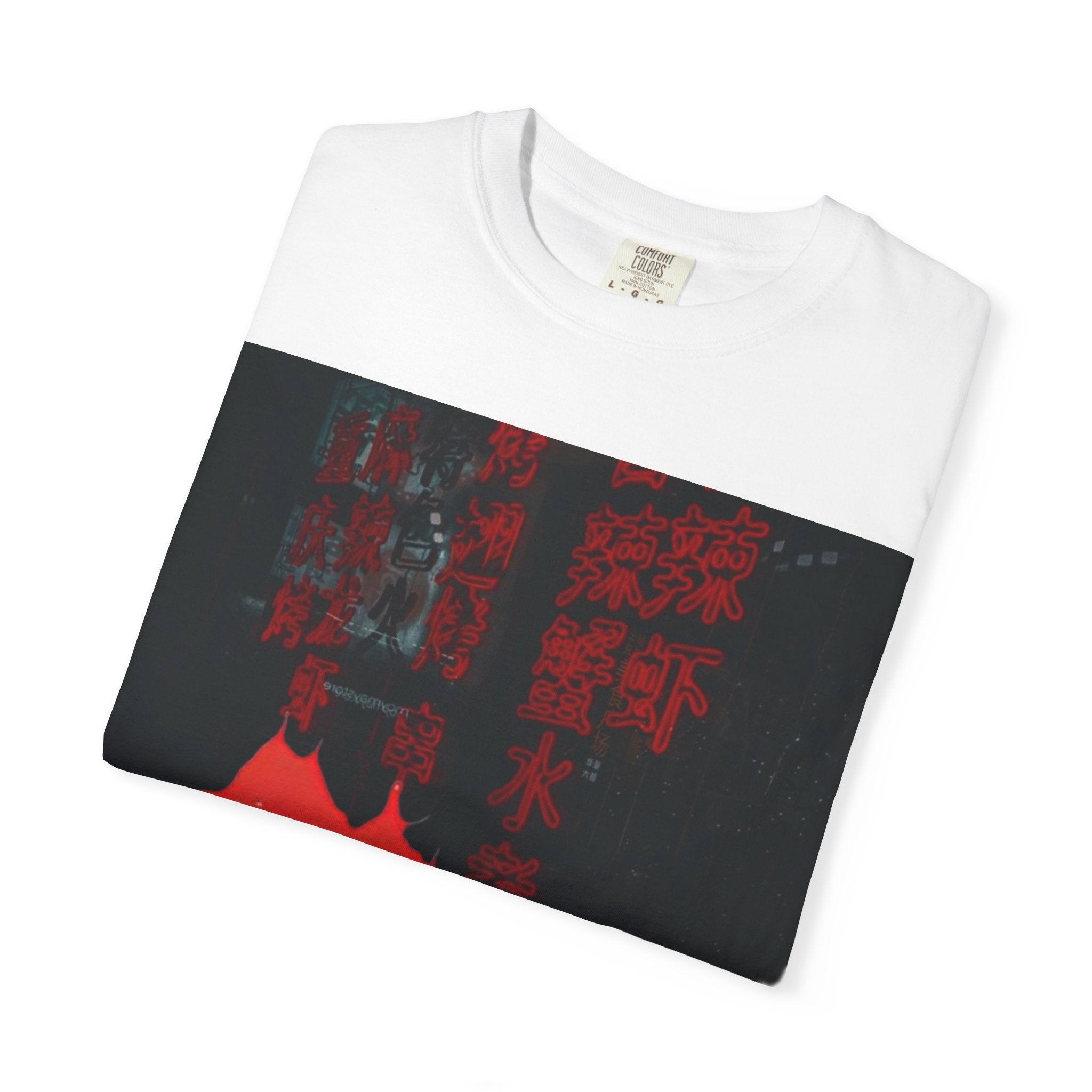 Horror Portrait Tee — Dripping Red Face with Japanese Script Graphic